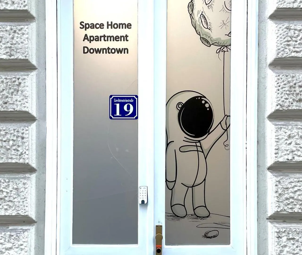 Space Home Apartment - Downtown Vienna 0*,  Austria